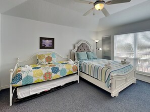 3 bedrooms, Internet, bed sheets