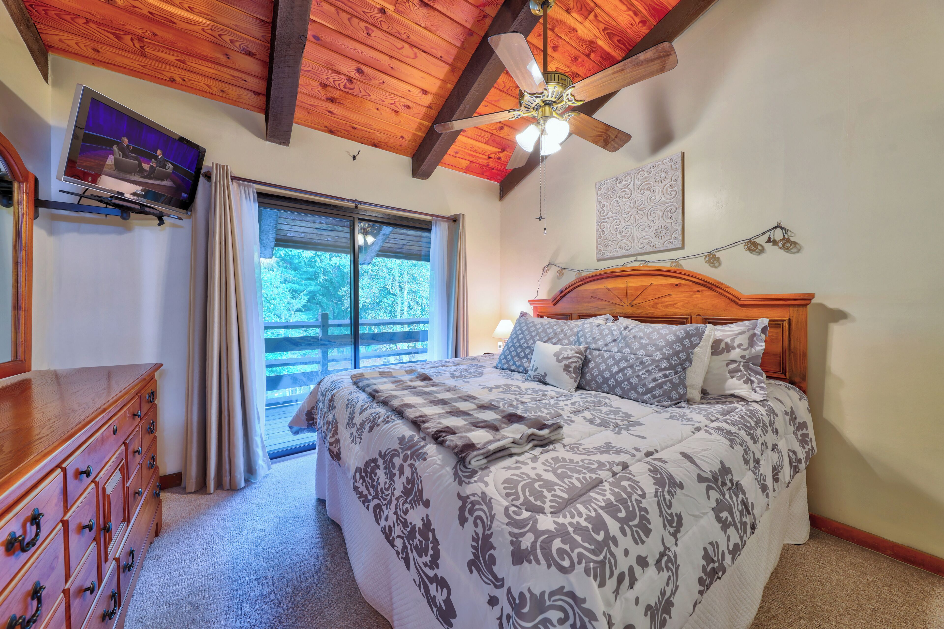 1 bedroom, individually decorated, individually furnished, free WiFi