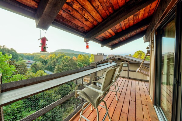 Property grounds - Relaxing Mountain Wynnes (Sevierville)