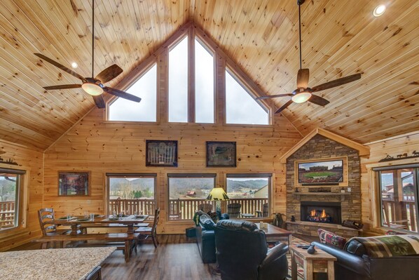 المنشأة من الداخل