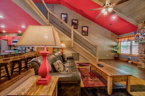 Chalet, Multiple Beds, Hot Tub | Living room