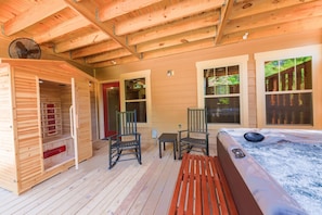 Terrace/patio - Lap of Luxury (Gatlinburg)