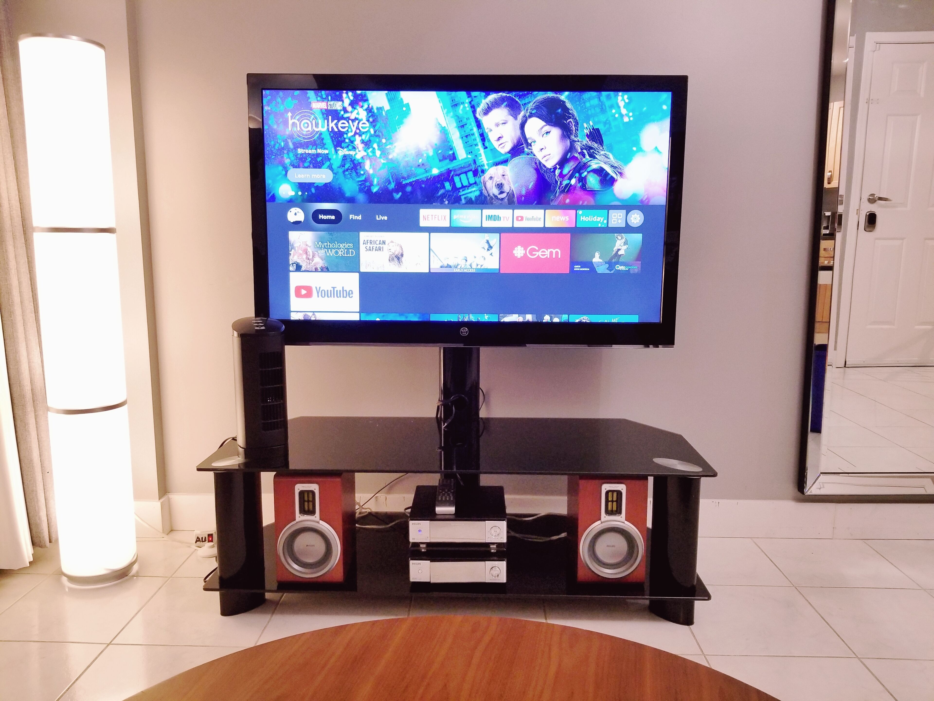 Modern, clean & completely private 1BR suite. Up to 4 guests.