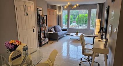 Modern, clean & private 1BR suite. Up to 4 guests.