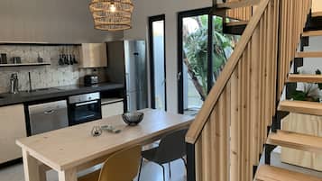 Kühlschrank, Ofen, Herdplatte, Geschirrspüler