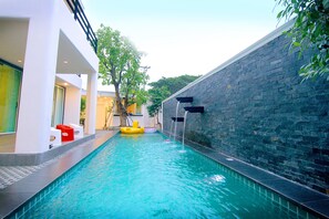 4 Bedrooms with Private Pool Vila | Piscine privée