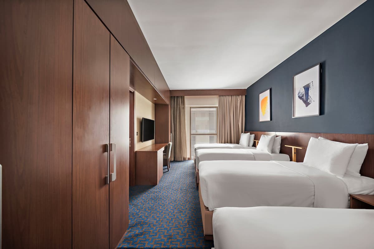 1 bedroom, premium bedding, in-room safe, desk