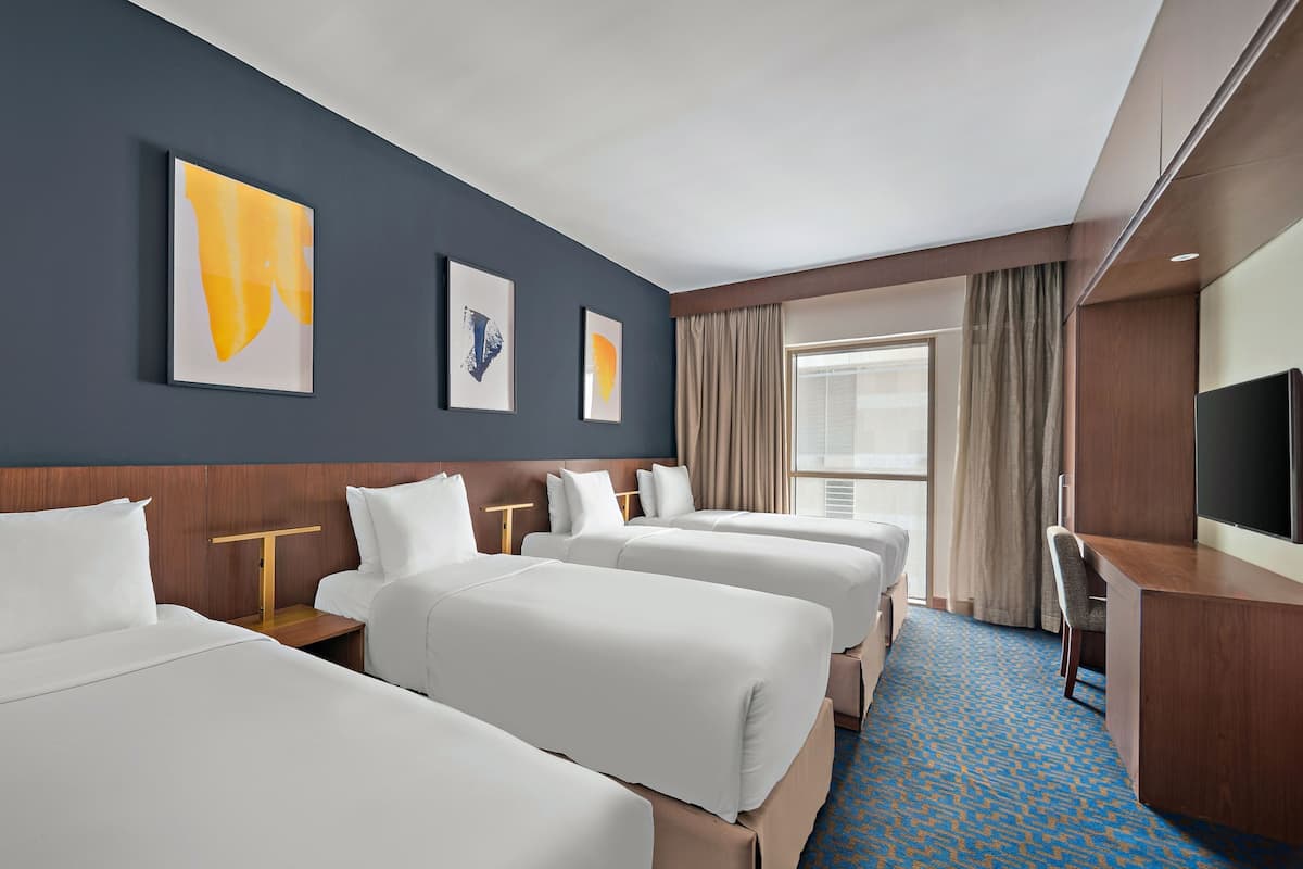 1 bedroom, premium bedding, in-room safe, desk