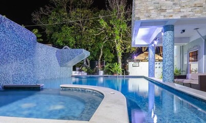 The Hummingbird Villa Nest- Vacaciones Mayaro Beach House con piscina