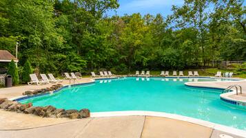 季節性室外泳池