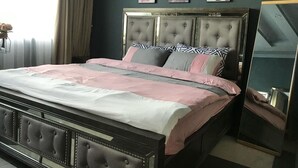 Deluxe Double Room | Blackout curtains, soundproofing, free WiFi - Central Station Bar & Bed - Hostel (Ho Chi Minh City)