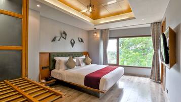 Ropa de cama de alta calidad, colchones Tempur-Pedic y minibar