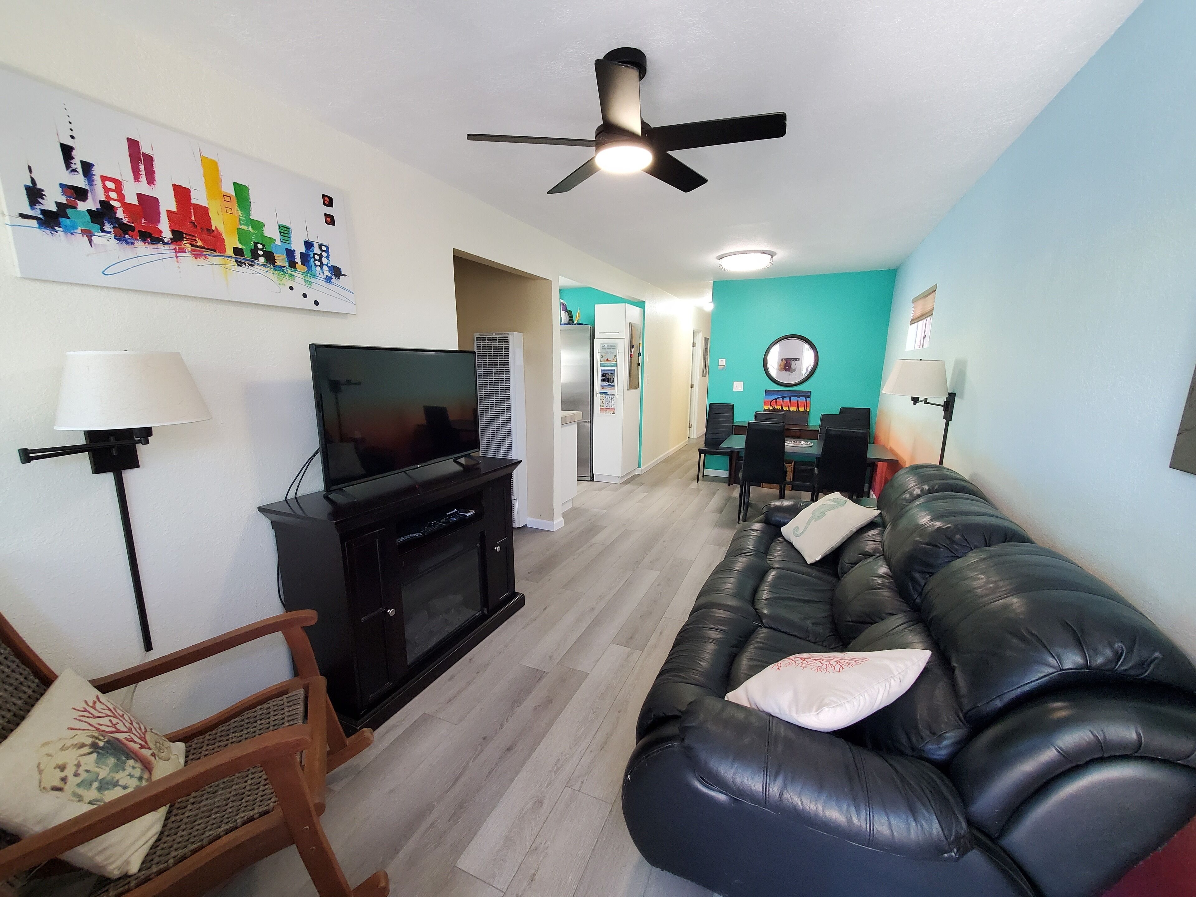 Smart TV, DVD player