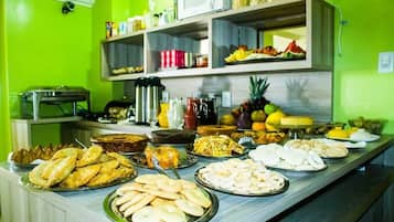 Free daily buffet breakfast