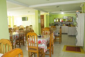 Frokostbuffé er inkludert hver dag