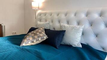 2 slaapkamers, een strijkplank/strijkijzer, gratis wifi, beddengoed