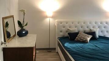 2 Schlafzimmer, BĂŒgeleisen/BĂŒgelbrett, kostenloses WLAN, BettwĂ€sche