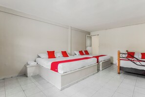 Standard Room (Three beds) | Soundproofing, free WiFi, bed sheets