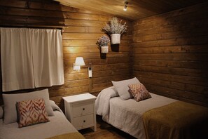 3 bedrooms, iron/ironing board, travel crib, free WiFi