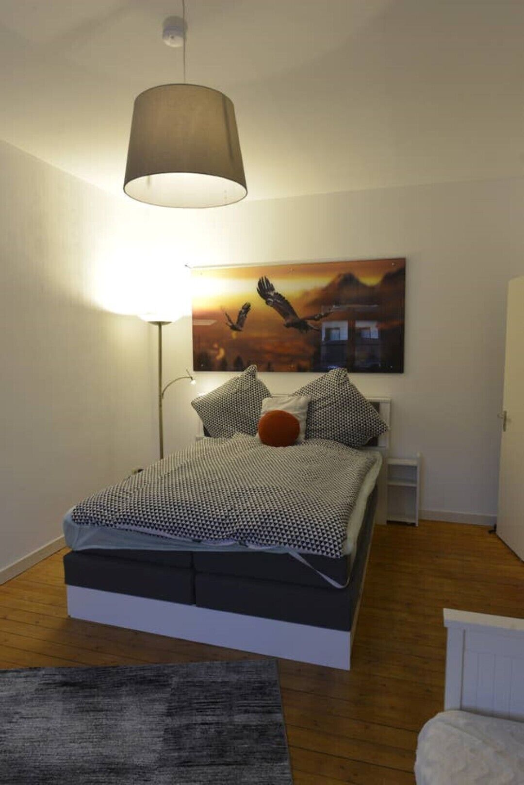 2 bedrooms, iron/ironing board, travel cot, free WiFi