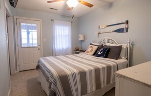 2 bedrooms, iron/ironing board, WiFi, bed sheets - Welcome to “Relax Inn” Retreat at Lake Cumberland – A Perfect Cabin Escape (Burnside)