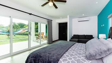 4 Schlafzimmer, Zimmersafe, Reisekinderbett, WLAN