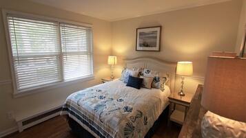 2 makuuhuonetta, silitysrauta/-lauta, ilmainen Wi-Fi