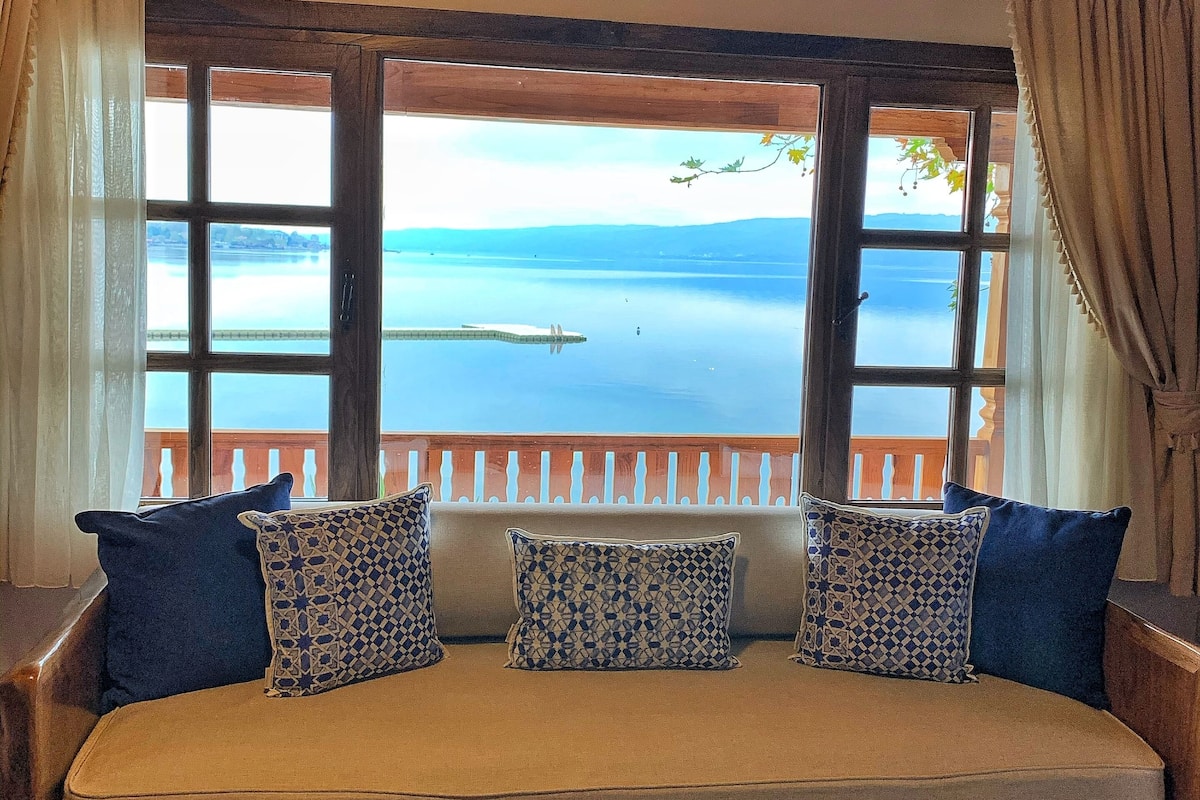 deluxe tree house, 1 double bed | 1 bedroom, minibar, individually decorated, individually furnished