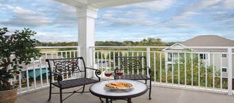 2BD/Nashville Condo! Music and Foodaholics Delight!