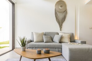 Loft, Pool View | Living room | Smart TV, Netflix, streaming services - Neem Tulum (Tulum)