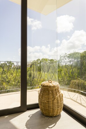 Apartment (Roof Top Jungle View) | Balcony