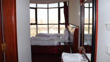 Standard Triple Room, 3 Bedrooms, City View (Haram View)