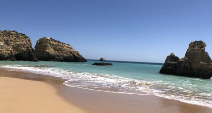 Cute house nearby Monchique - Algarve. Long term rental on request.