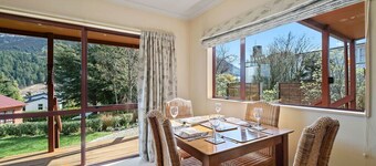 Korimako Ridge - Lake Hawea Holiday Home