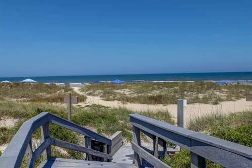 Surf & Racquet Club B132-Condo