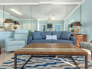 Condo, 1 Bedroom, Beach View | Living room