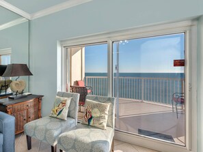 公寓客房, 1 間臥室, 海灘景 | 客廳