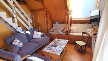 Télévision, cheminée