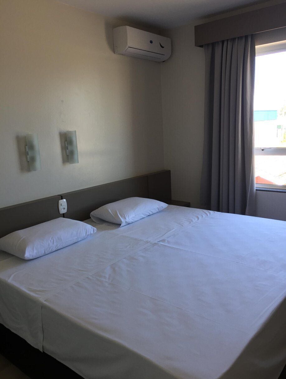 Quarto superluxo | Wi-Fi de cortesia, roupa de cama