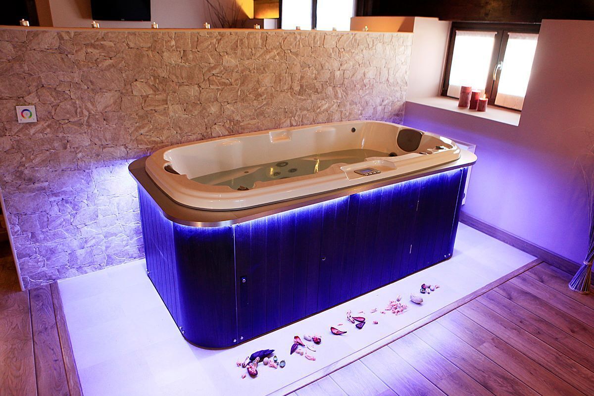 Jetted tub