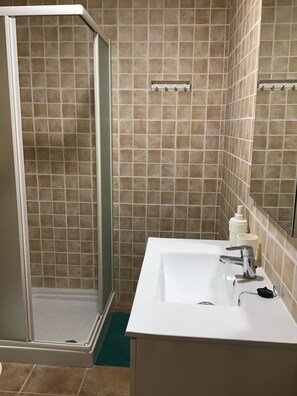 Bathroom - Starfish apartment (Playa San Juan)