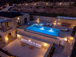 Outdoor pool, a heated pool - Heated pool ★ Indoor & outdoor Jacuzzi ★ Sauna ★ Falasarna (Phalasarna)