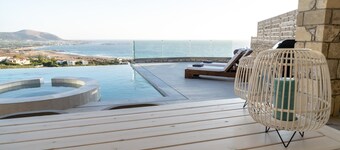 Indoor & outdoor Jacuzzi ★ Heated pool ★ Sauna ★ Falasarna