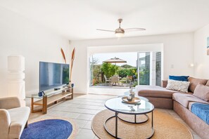 Apartment (1 Bedroom) | Interior - Marechale Way (Cape Town)