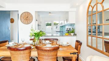 Apartment (1 Bedroom) | Bahagian dalam