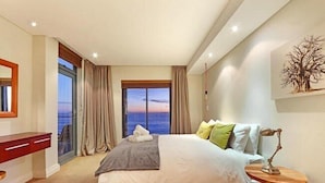 Room - Big Bay (Cape Town)