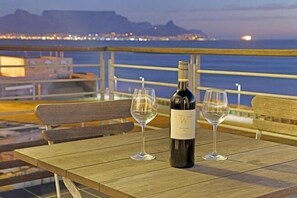 Balcony - Big Bay (Cape Town)