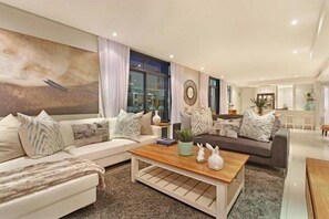 Living room - Big Bay (Cape Town)