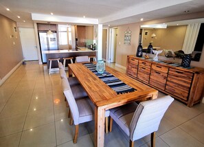 Standard Suite, 2 Bedrooms | In-room dining - Eden On The Bay 109 (Cape Town)