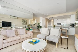 Apartment (3 Bedrooms) | Interior - Dolphin Beach H106 (Cape Town)